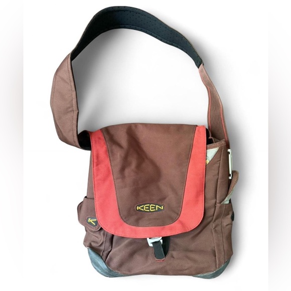 Keen Messenger Bag KEEN Oswego Messenger Sling Hard To Find! Made